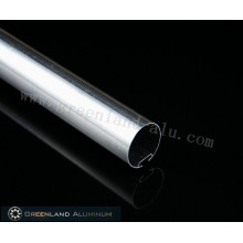 Riel de aluminio para persianas enrollables de 38 mm con un grosor de 0,8 / 1,2 mm